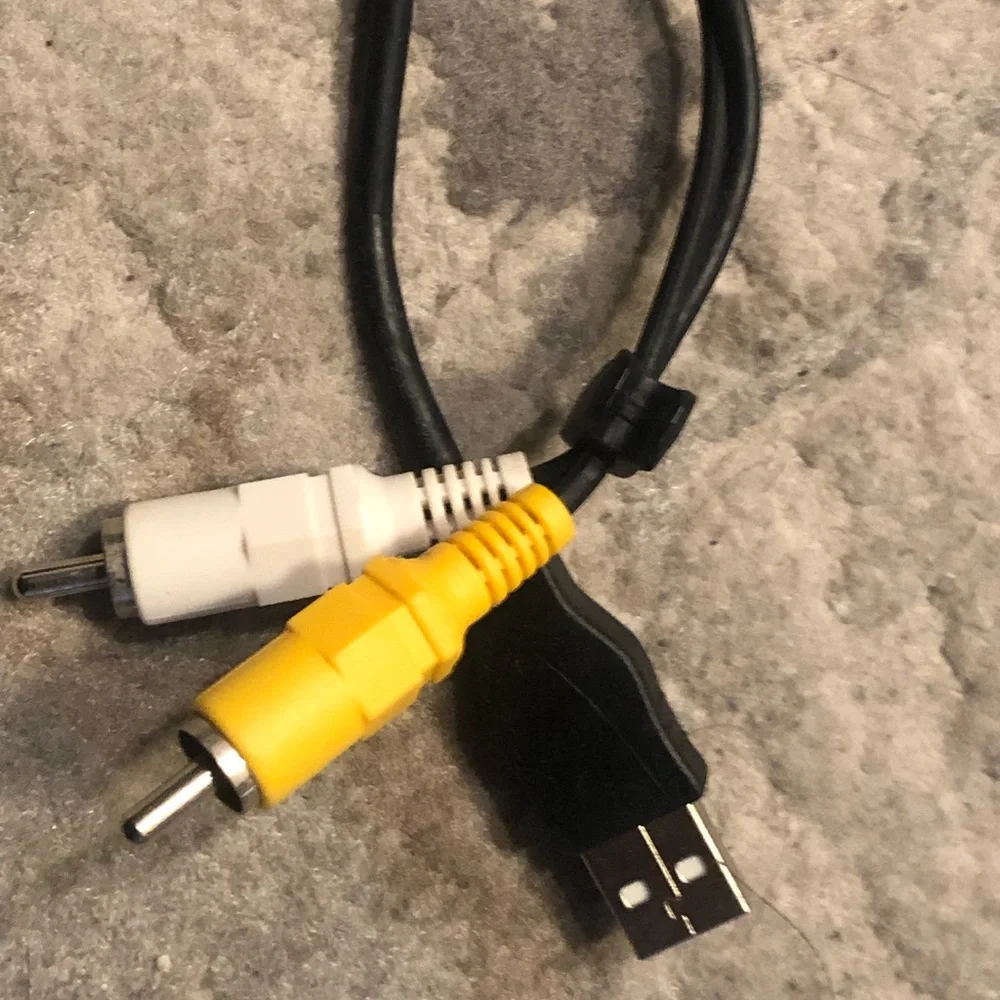 Genuine Nikon USB RCA AV Audio Cable ZCAT2035-0930 White and Yellow RCA